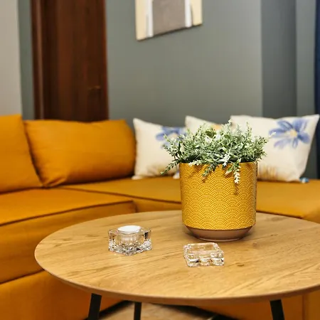 Center With Elevator Lägenhet