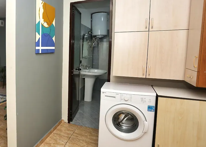 Center With Elevator Apartament